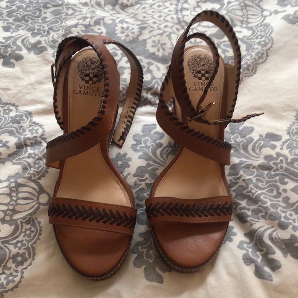 Vince Camuto brown wedges